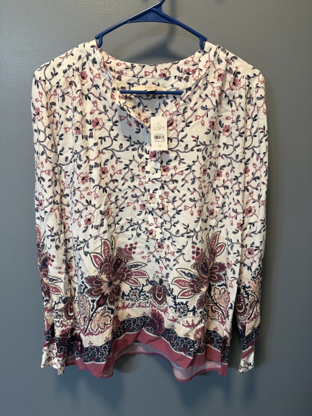 LOFT NWT Cream Floral Long-Sleeve Blouse - Pink & Navy Print